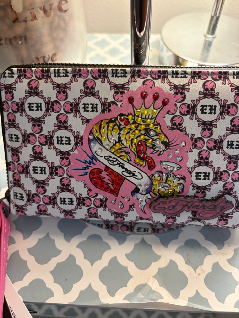 NWT Ed Hardy Pink Graphic Zip Wallet